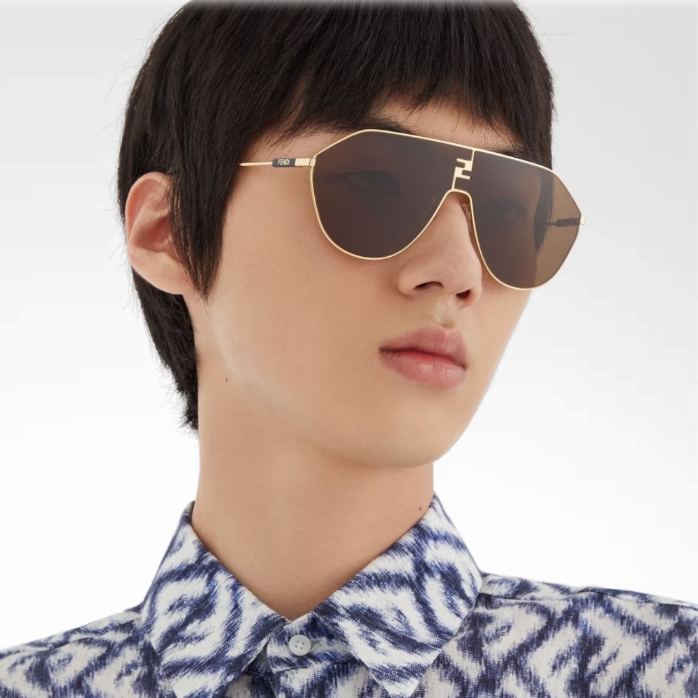 💯- New Original Fendi FE40080U round sunglasses Shiny endura gold / brown